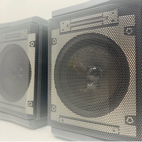 Vtg JVC Bookshelf 4'' Black Speakers PC-BV77K Boombox Bass Quality Tested x2 - Picture 1 of 11